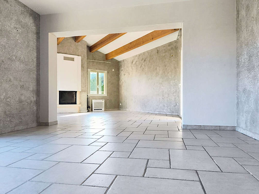 Maison à VILLENEUVE-LES-AVIGNON