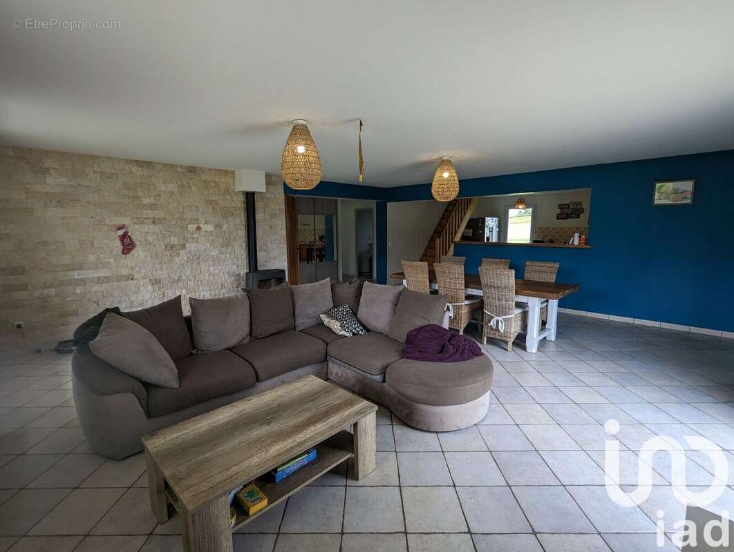 Maison 158 m² à Chepniers  - photo 5