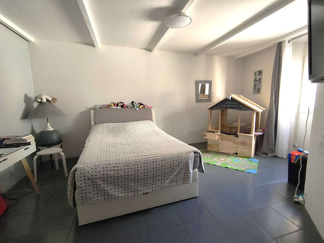 Appartement à SAINTE-ANASTASIE-SUR-ISSOLE