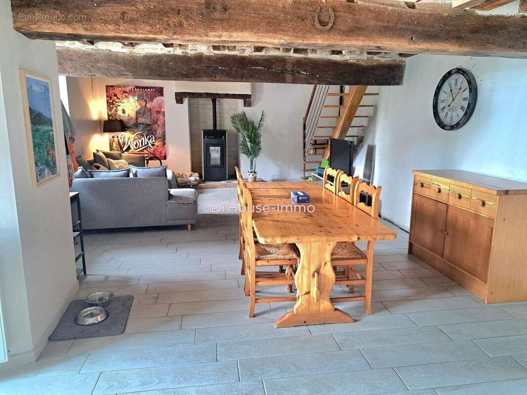 Maison à CONQUEREUIL