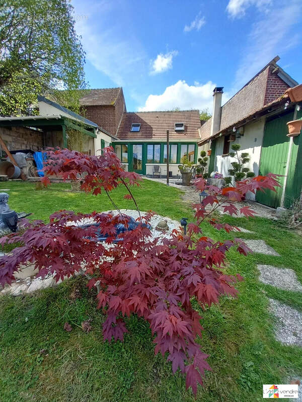 Maison à ELINCOURT-SAINTE-MARGUERITE