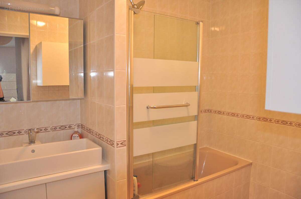 Appartement à PAULHAN