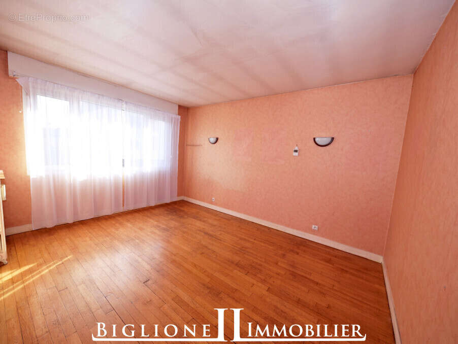Appartement à CHELLES
