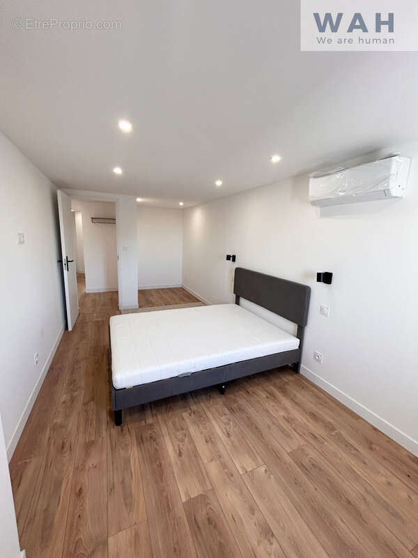 Appartement à VERGEZE