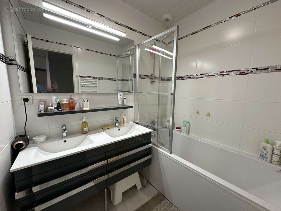 Maison à BROU-SUR-CHANTEREINE