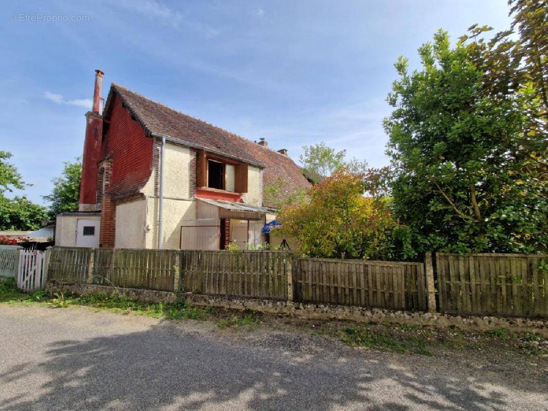 Maison à LA LANDE-SUR-EURE