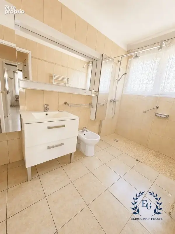 Maison 7 pièces 175 m² à vendre à Hyeres (83400) - photo 8