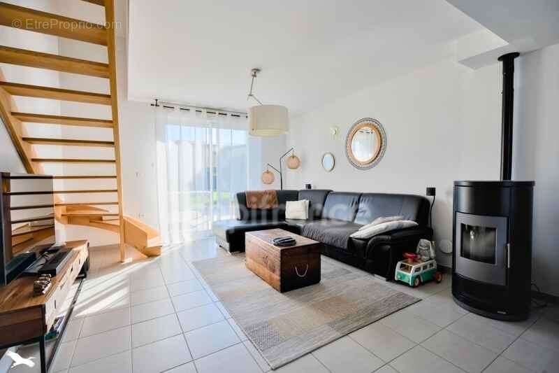 Maison à LE RELECQ-KERHUON