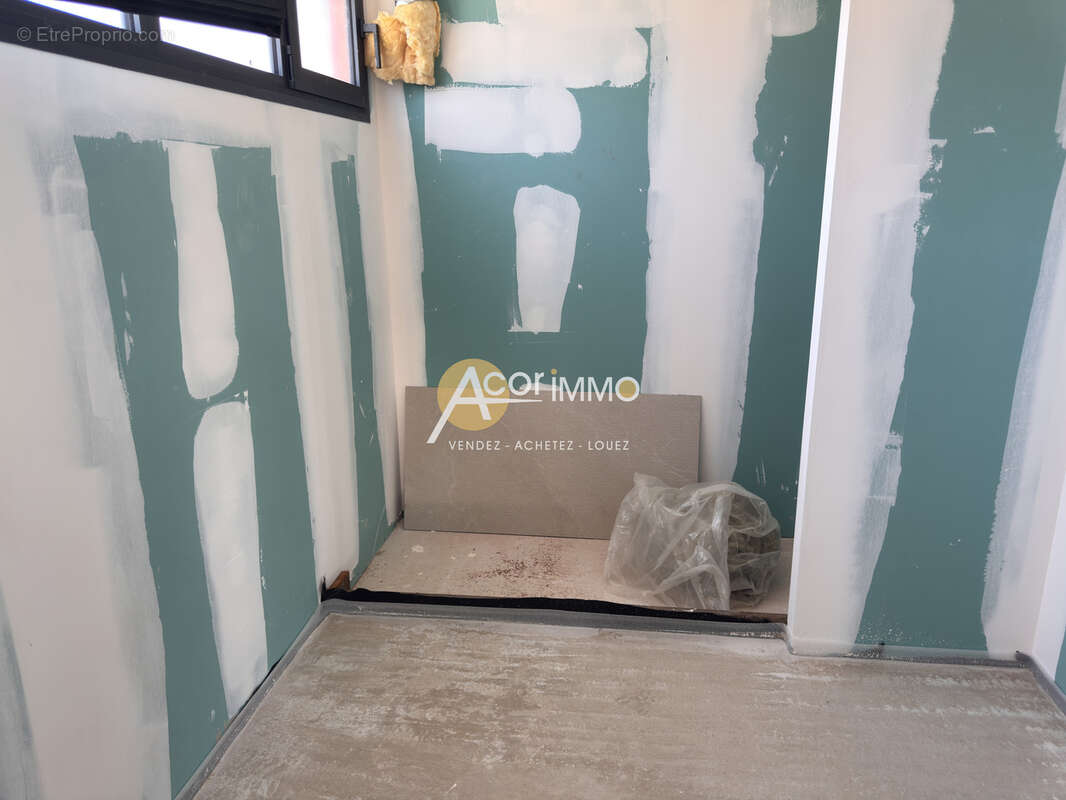 Six Fours les Plages Villa neuve T5  130 m 2  hab avec garage et piscine - photo 12