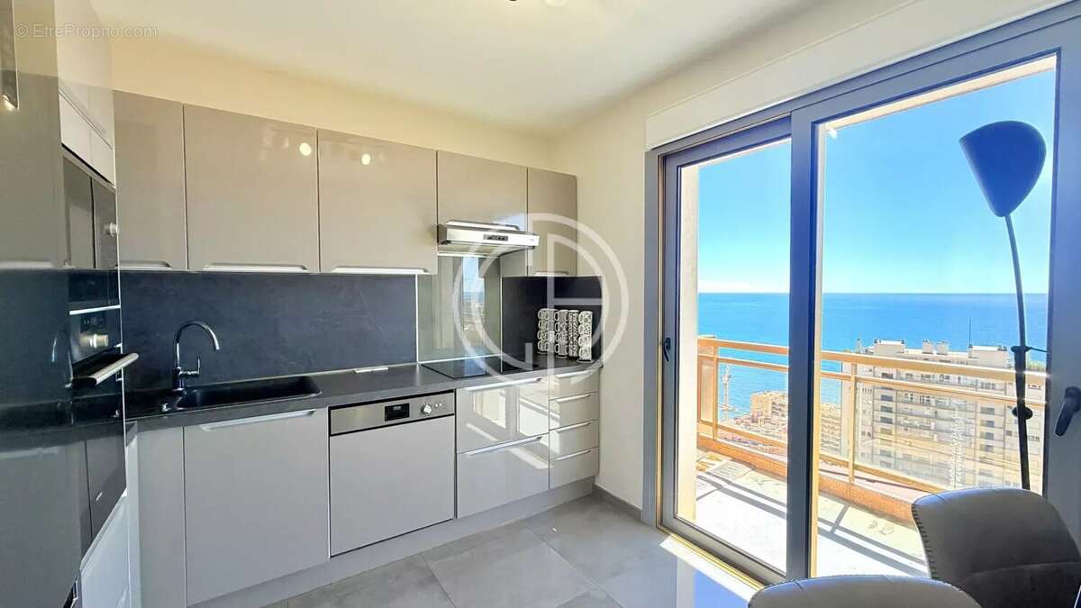 Appartement à BEAUSOLEIL