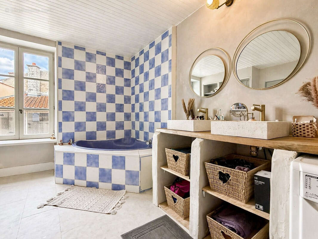 Maison 200 m² à La Sauvetat  - photo 7