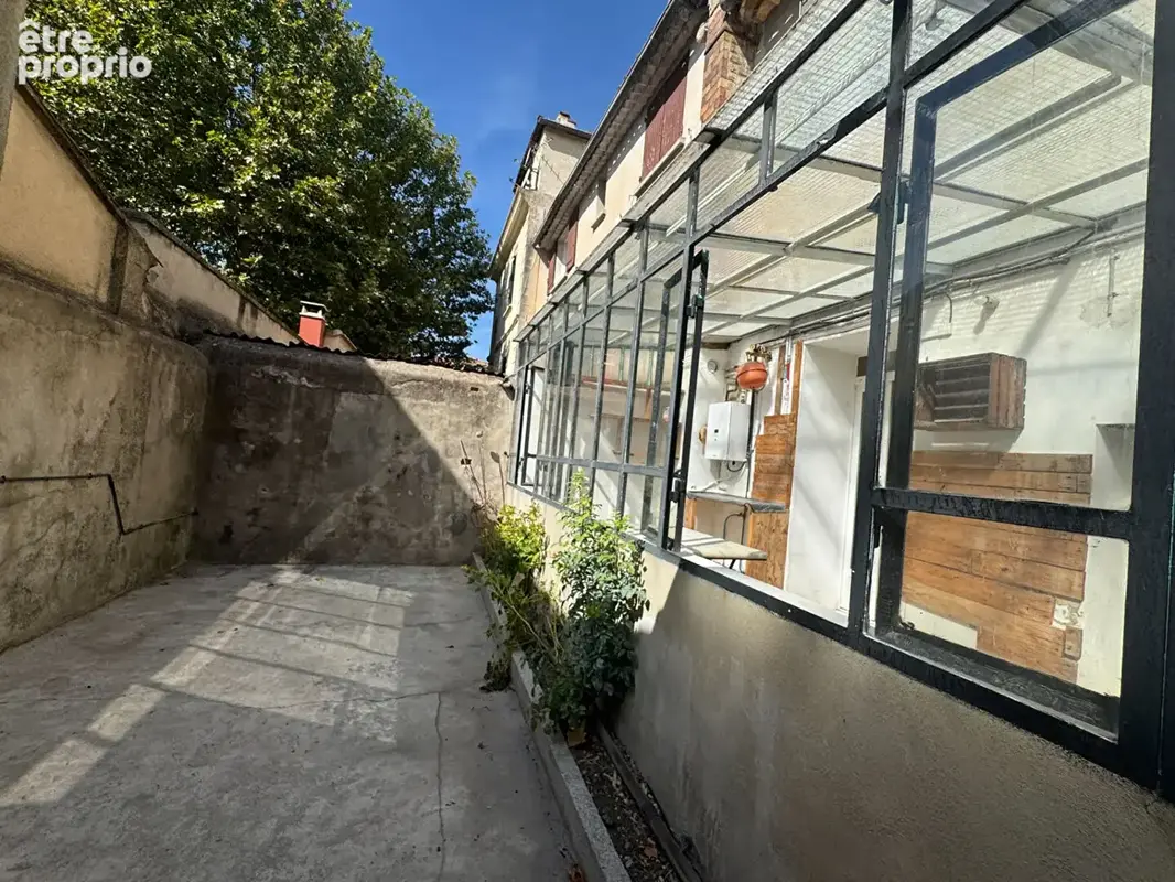 Jolie maison de village 3 chambres avec courette et parking à proximité - photo 9