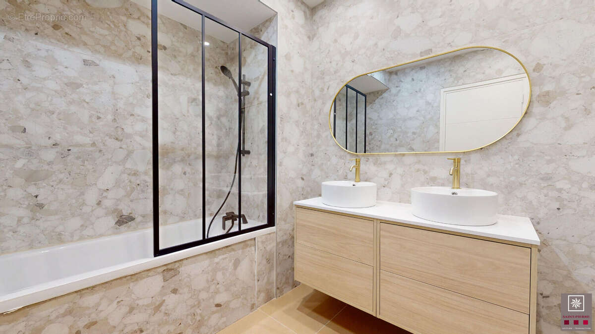 Appartement à LYON-6E