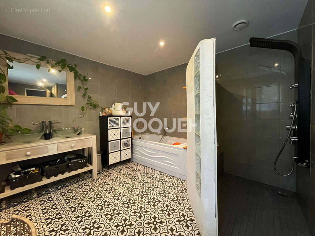 Maison à PARENTIS-EN-BORN