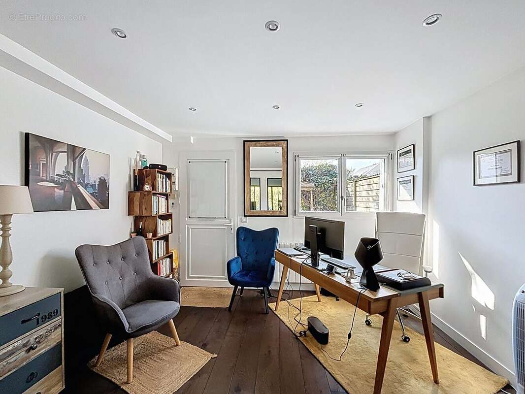 Bureau - Maison à LES LOGES-EN-JOSAS