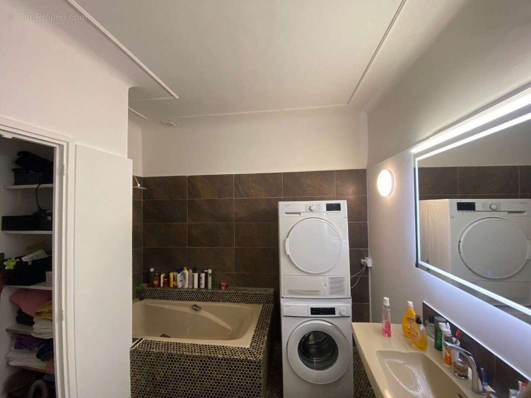 Appartement à CARCASSONNE