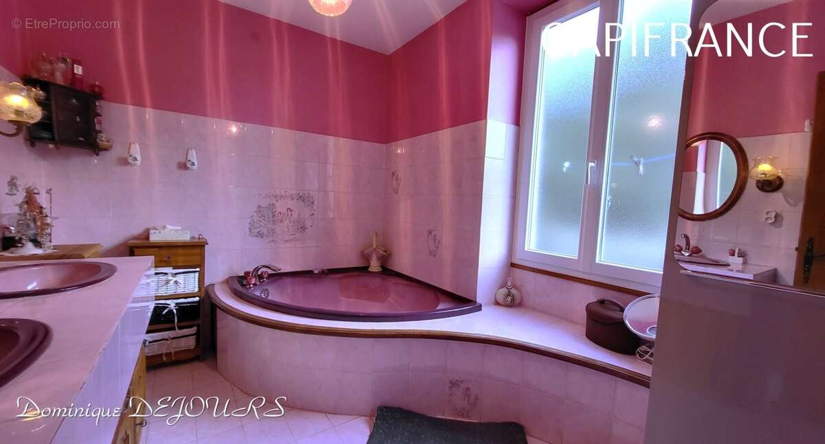 GRANDE MAISON avec piscine Idéal pour 2 familles souhaitant partager des espaces extérieurs communs ou projet de location - photo 10
