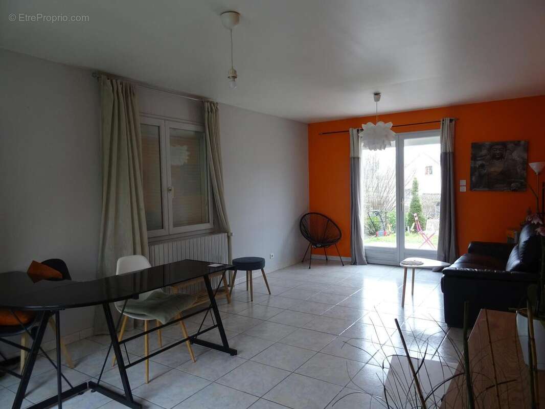 Photo 3 - Maison à CHATENOY-LE-ROYAL