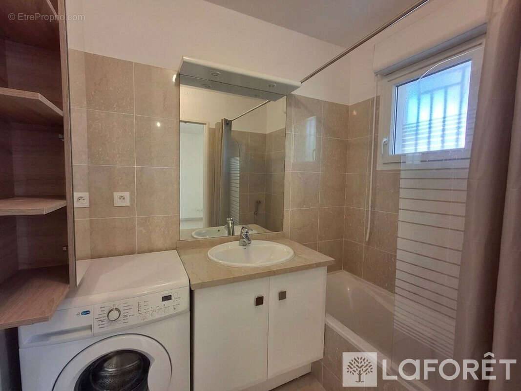 Appartement à HYERES