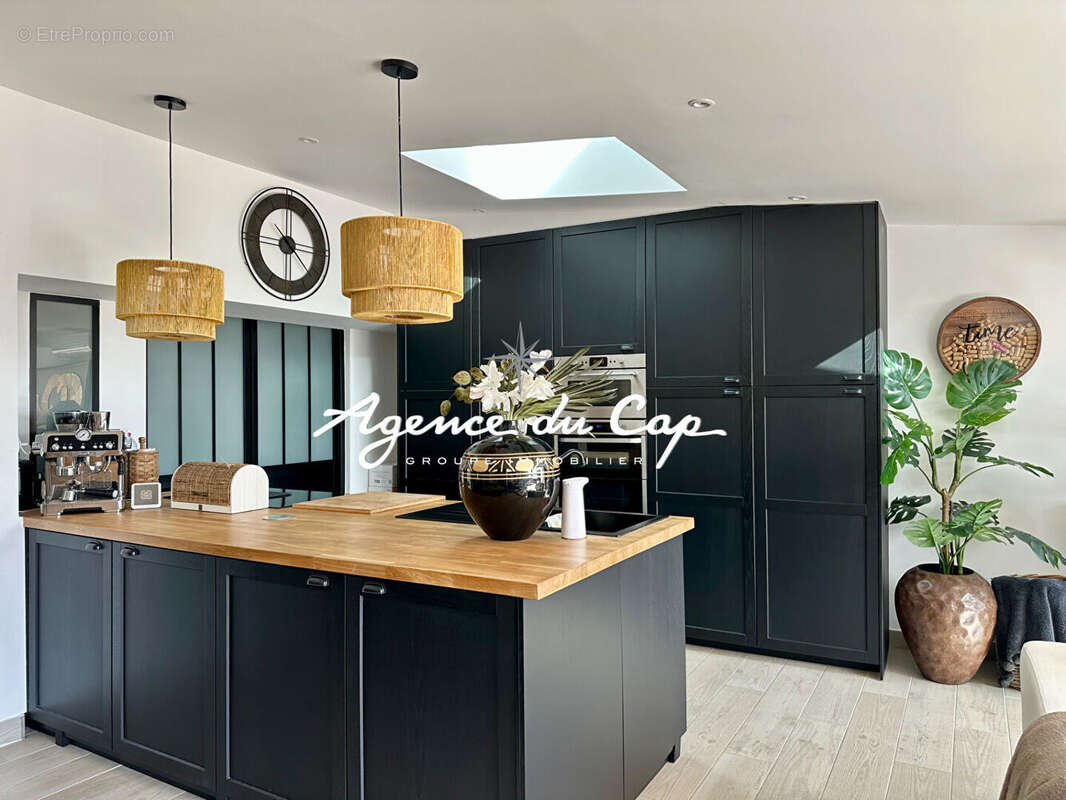 Appartement à LES ISSAMBRES