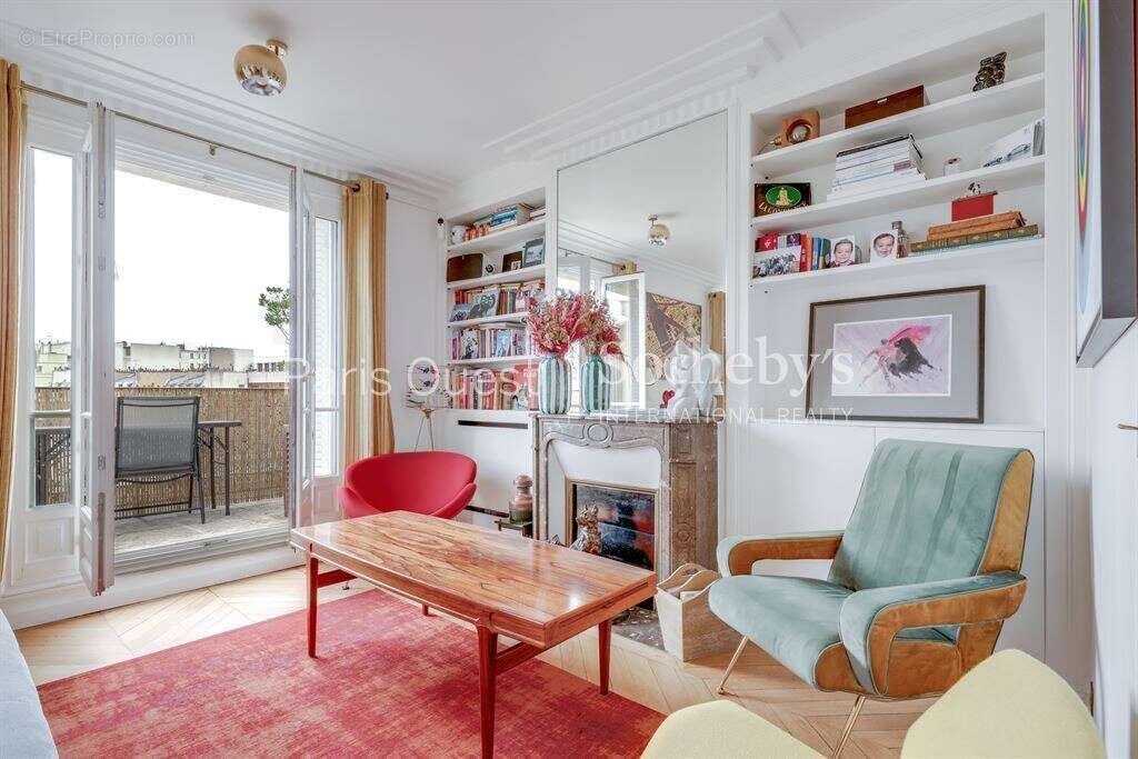 Appartement à PARIS-17E