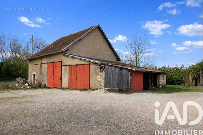 Photo 1 - Maison à DOLE