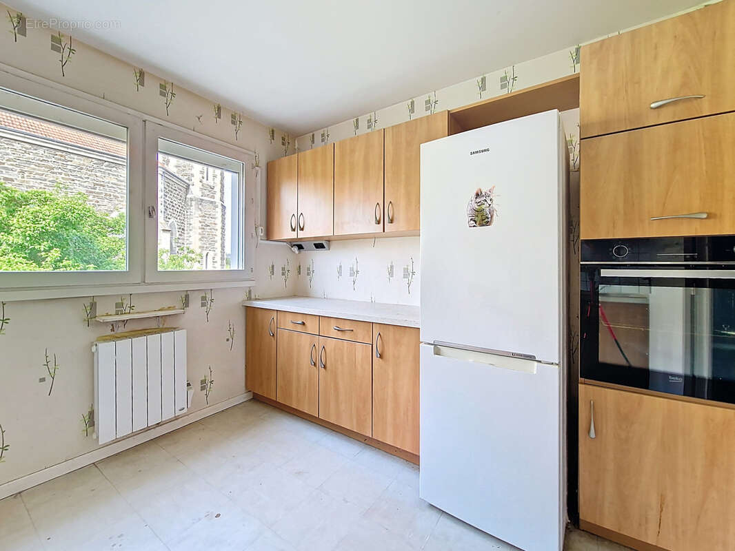 Appartement à SEREZIN-DU-RHONE