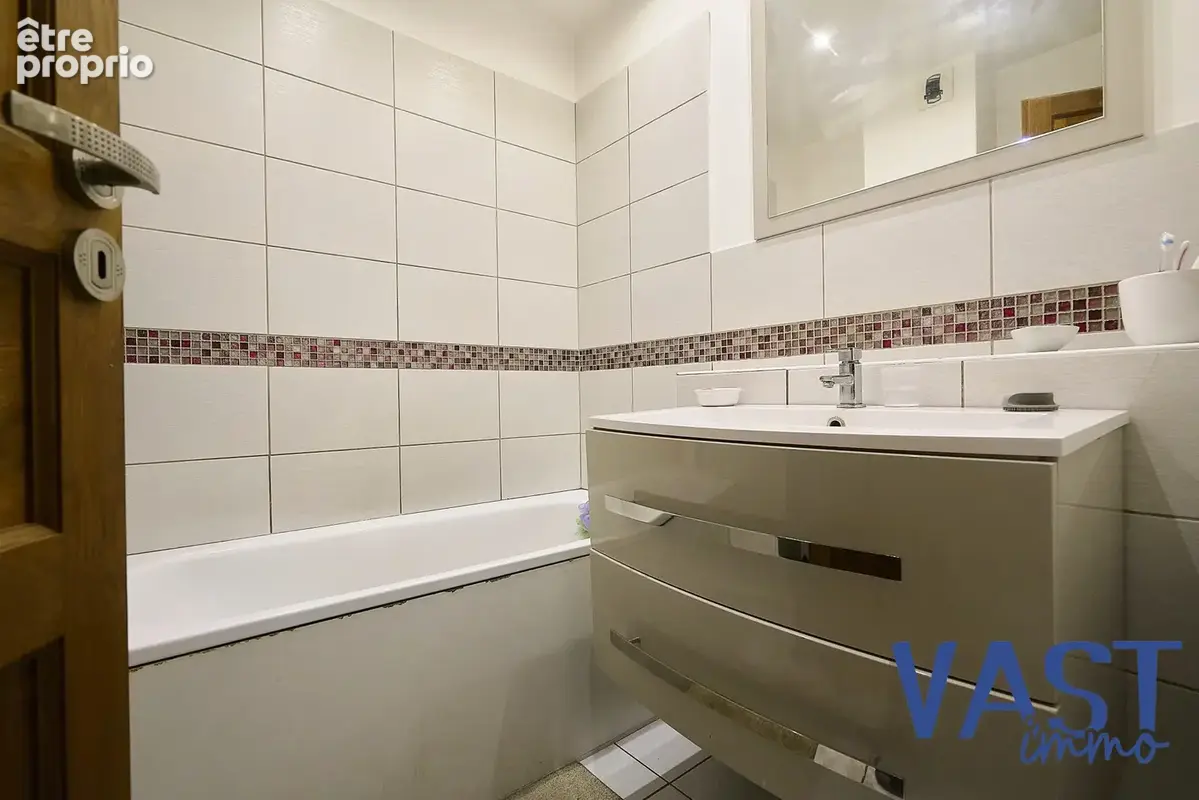 Appartement 3 pièces 69 m² à vendre à Lys-Lez-Lannoy (59390) - photo 8