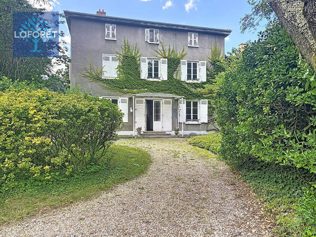 Maison à IRIGNY