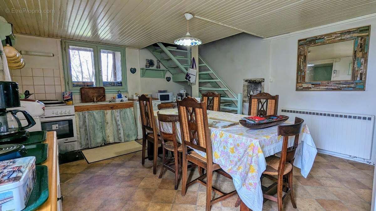 Maison avec dépendances proche Najac - photo 14