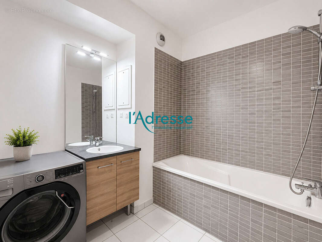Appartement à NANTERRE