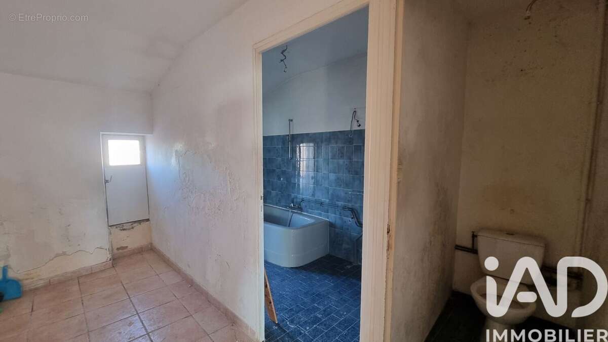 Photo 9 - Appartement à CHATEAURENARD