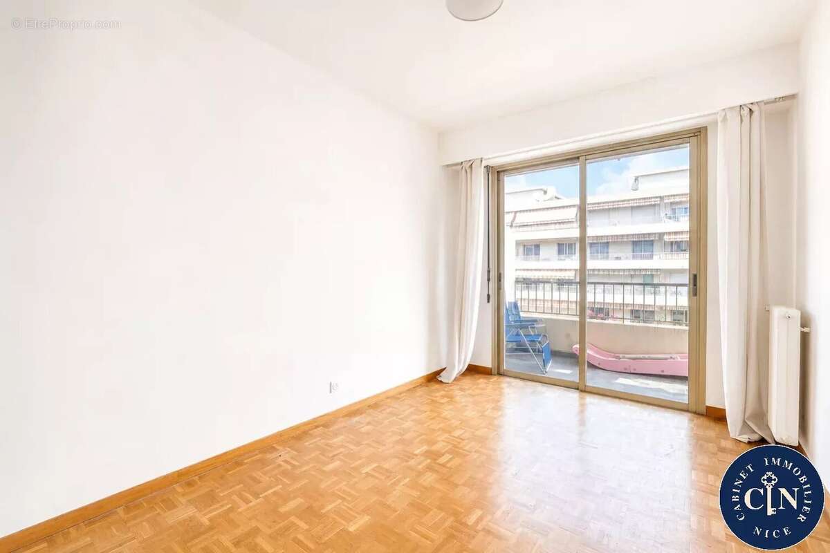 Appartement 80 m² à Nice  - photo 6