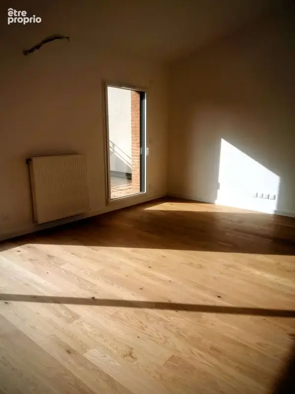 APT 4 traversant avec terrasses et garage en sous- sol - photo 2