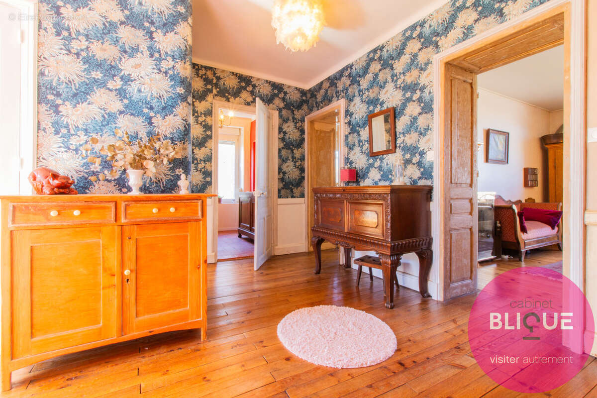 Maison à DOMEVRE-SUR-VEZOUZE