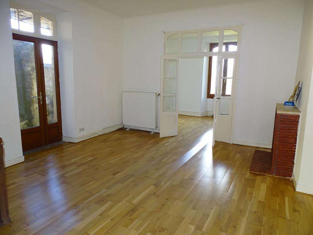 Maison à MONTIGNAC