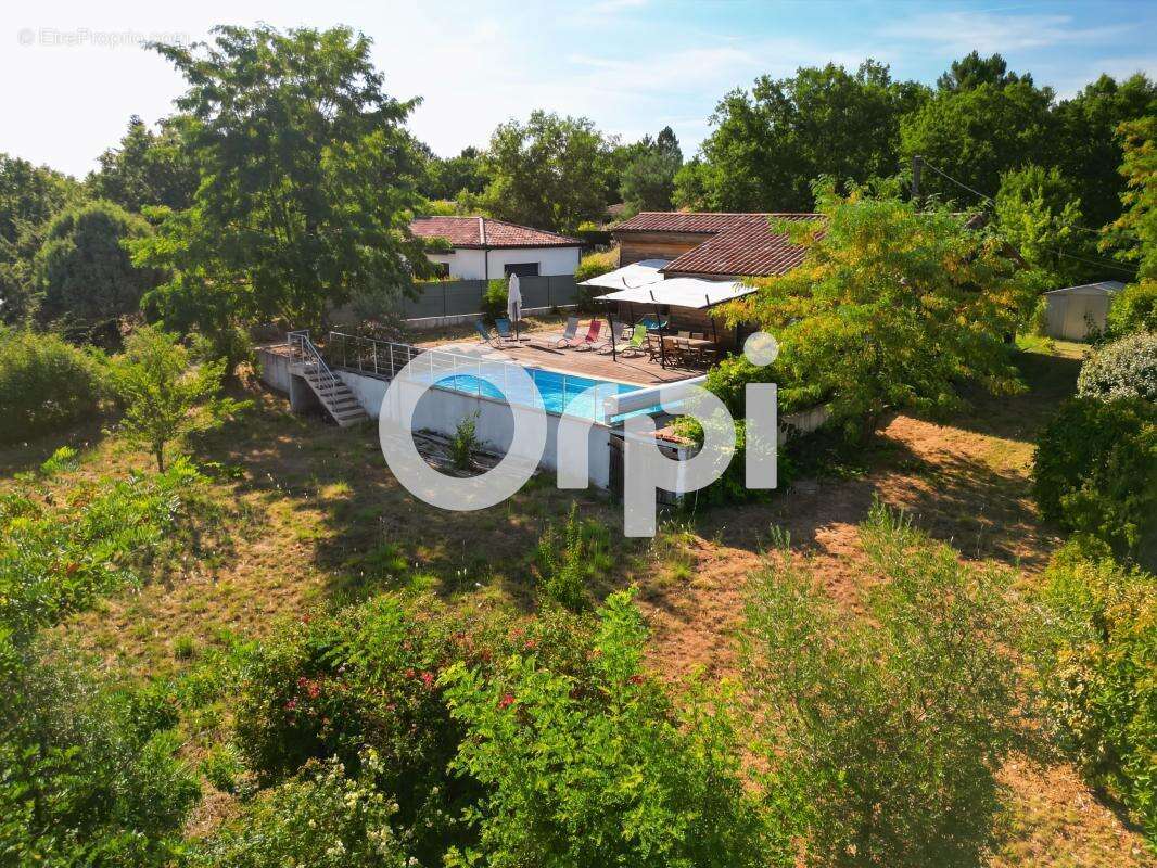 Villa en bois avec piscine - photo 7