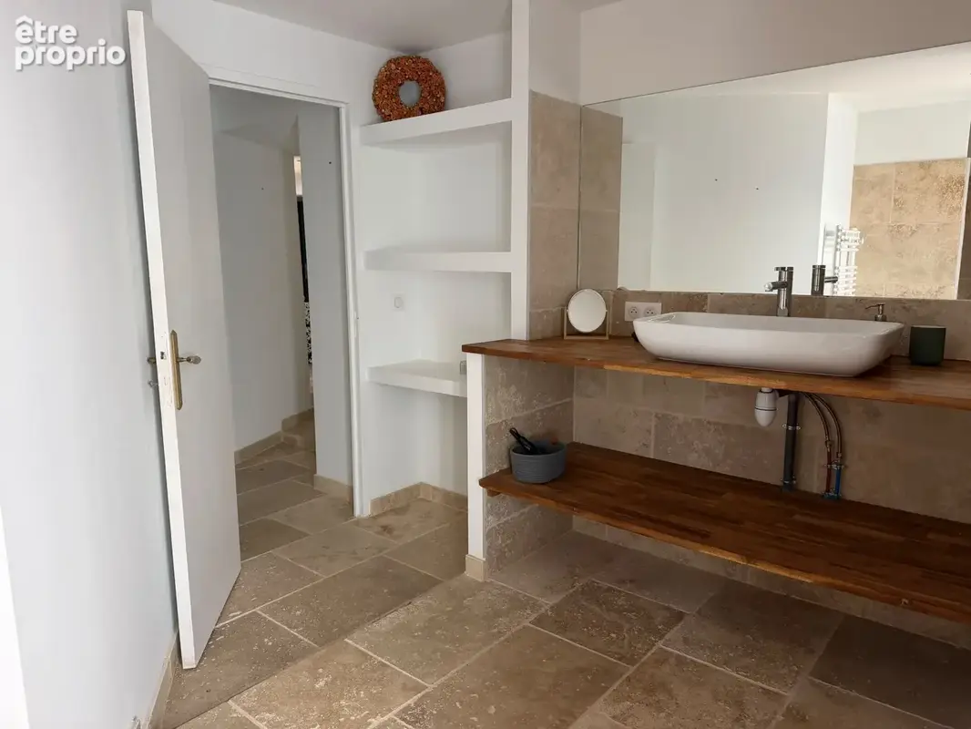 Très bel ensemble immobilier avec potentiel locatif, sur 12 ha - photo 24