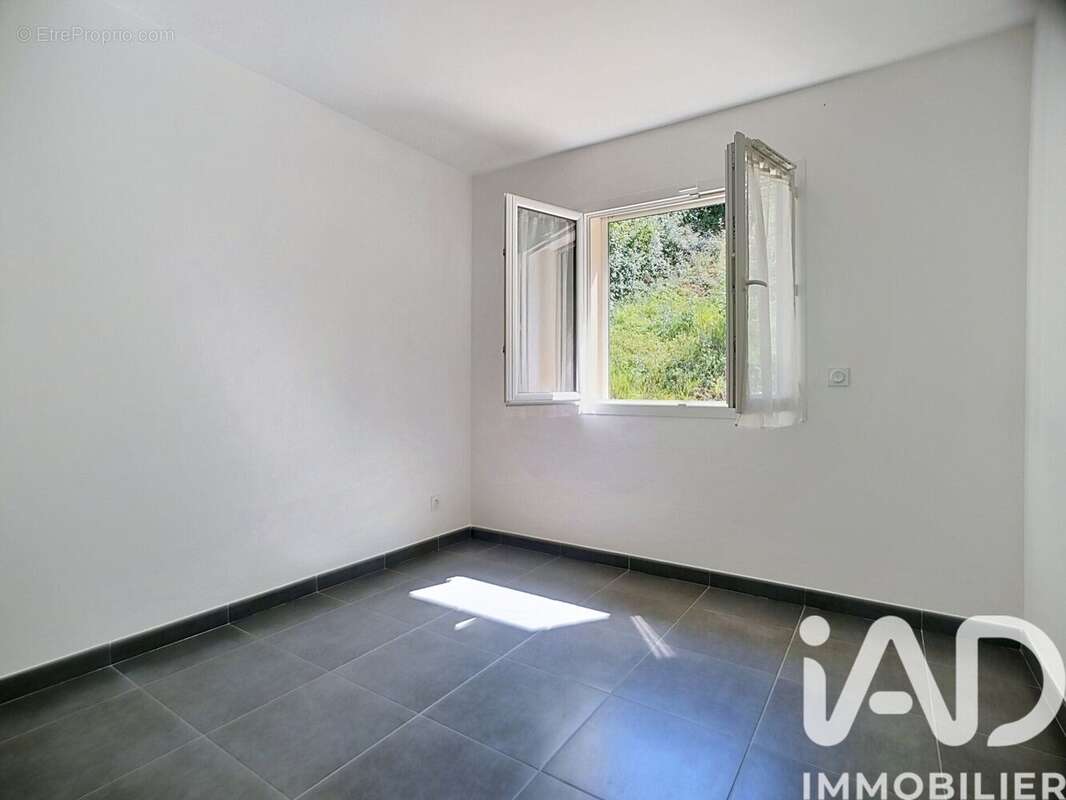 Maison 100 m² à Crozes-Hermitage  - photo 8