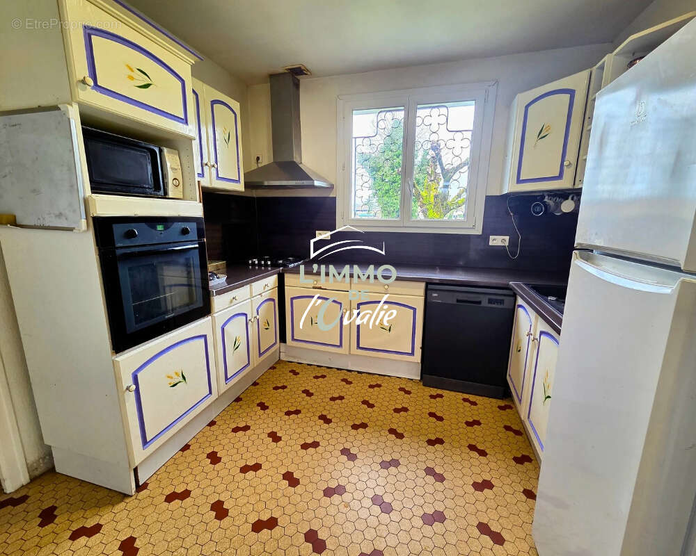 Maison à BIARS-SUR-CERE