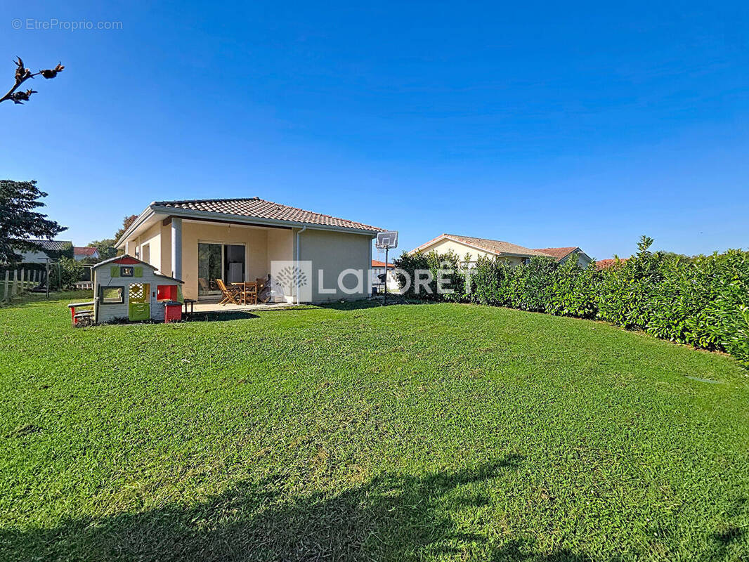 Maison à SALIES-DE-BEARN