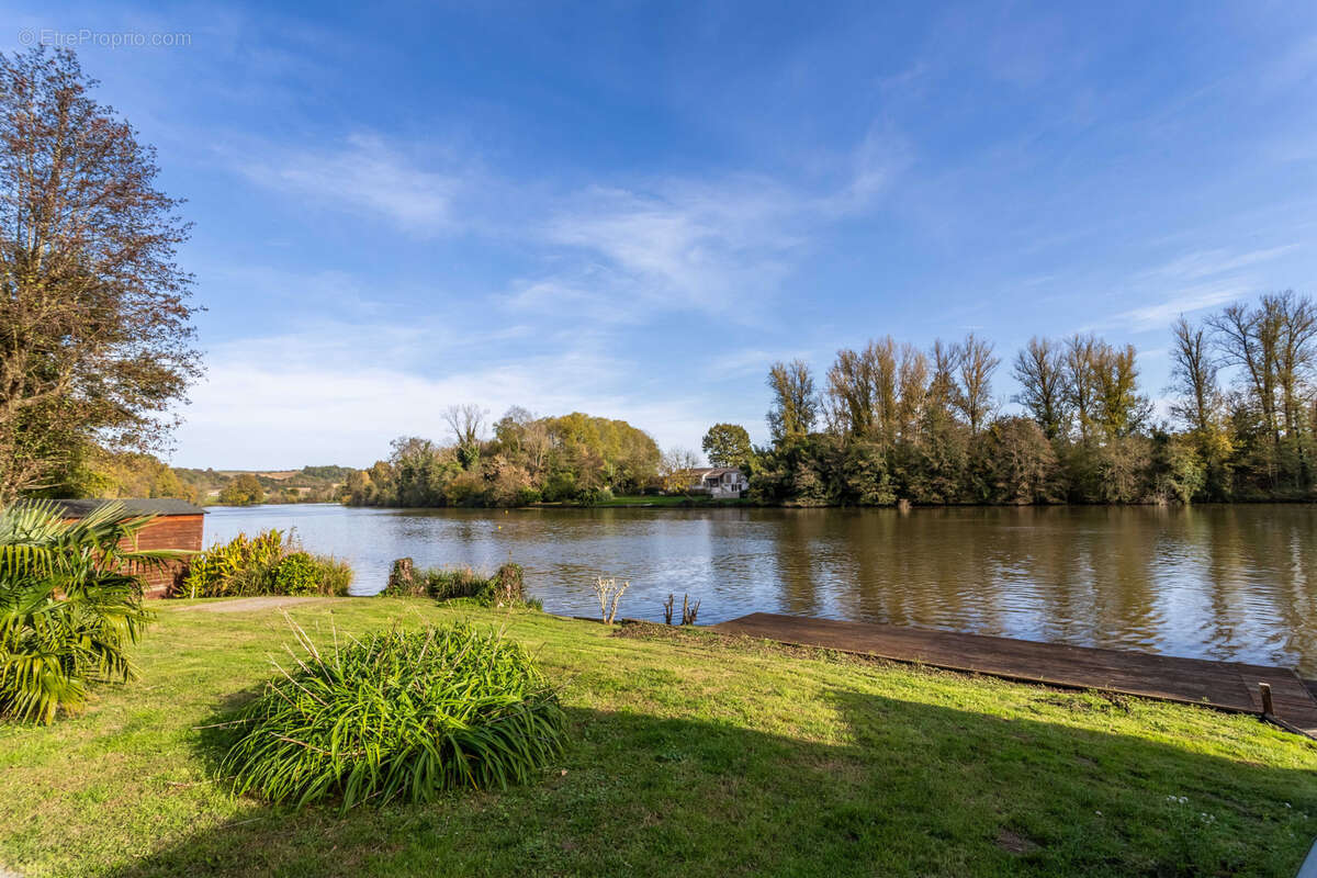 Maison à SAINT-SYLVESTRE-SUR-LOT