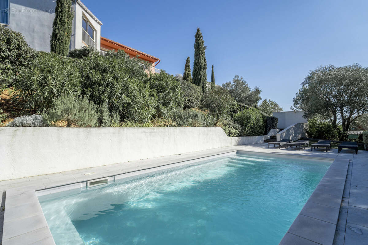 Dpt Aude (11), à vendre NARBONNE maison P7 de 232 m² - Terrain de 1 065,00 m² - photo 20