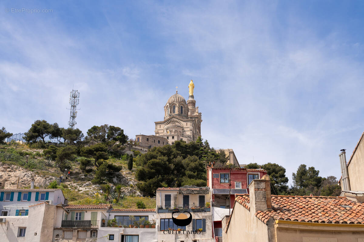 Appartement à MARSEILLE-6E
