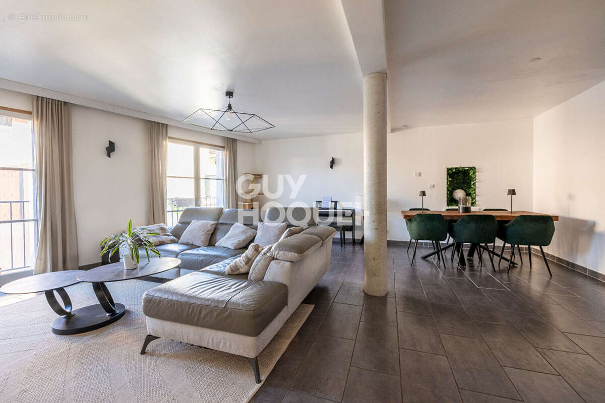 Maison à PONT-DU-CHATEAU