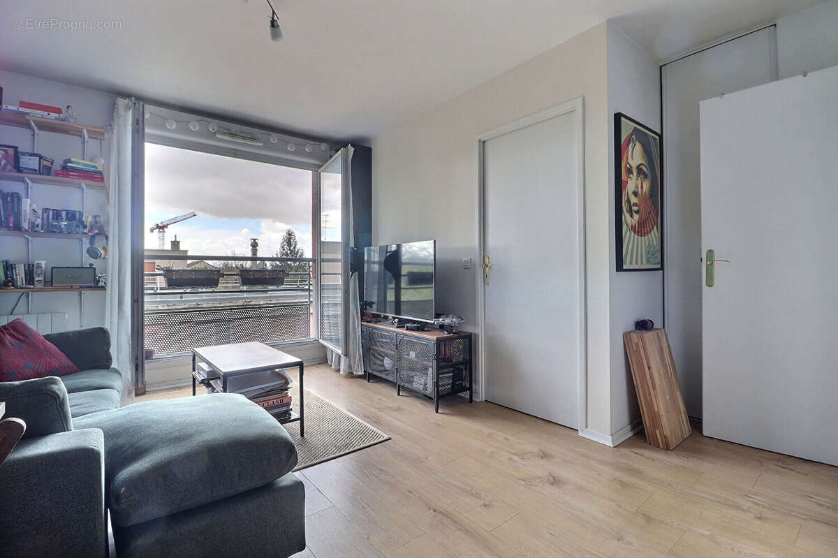 Appartement à LA COURNEUVE