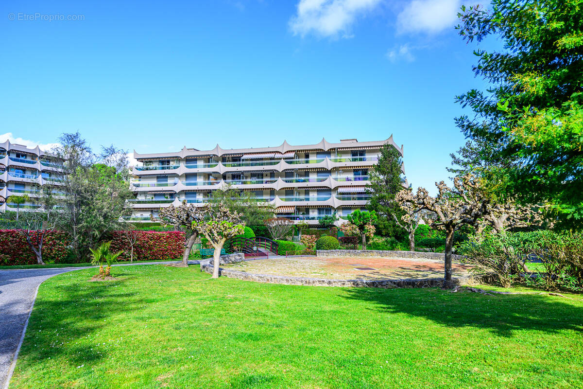 Appartement à MANDELIEU-LA-NAPOULE