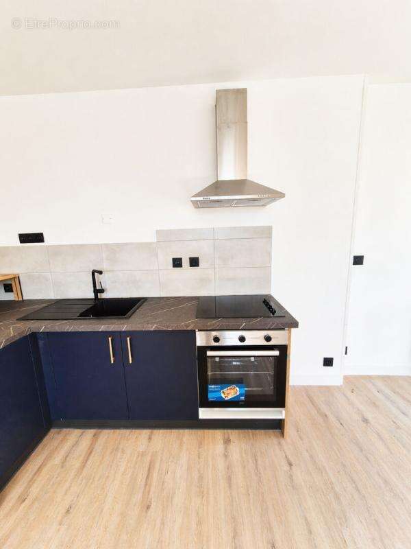 Appartement T2, très lumineux, refait à neuf - RDC de plain-pied - Proximité immédiate arrêt de bus - À 20 min de Lorient / 25 m - photo 7