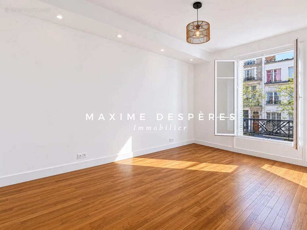 Appartement à PARIS-11E