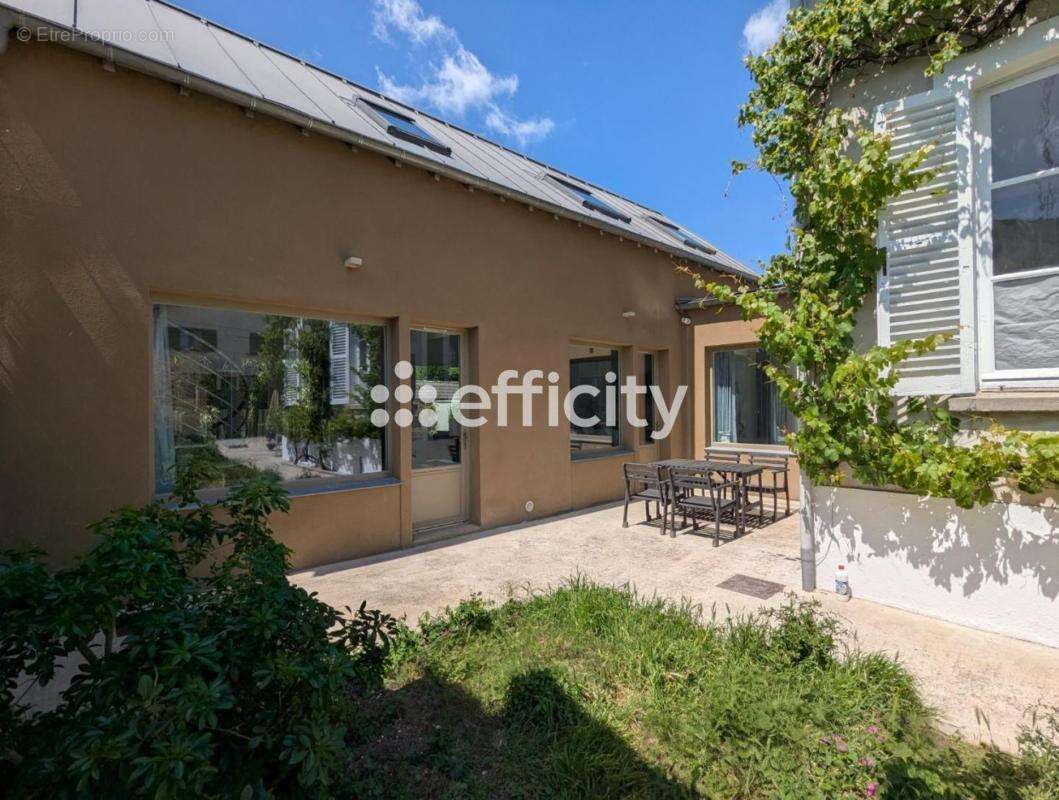 Maison à CHAMPIGNY-SUR-MARNE